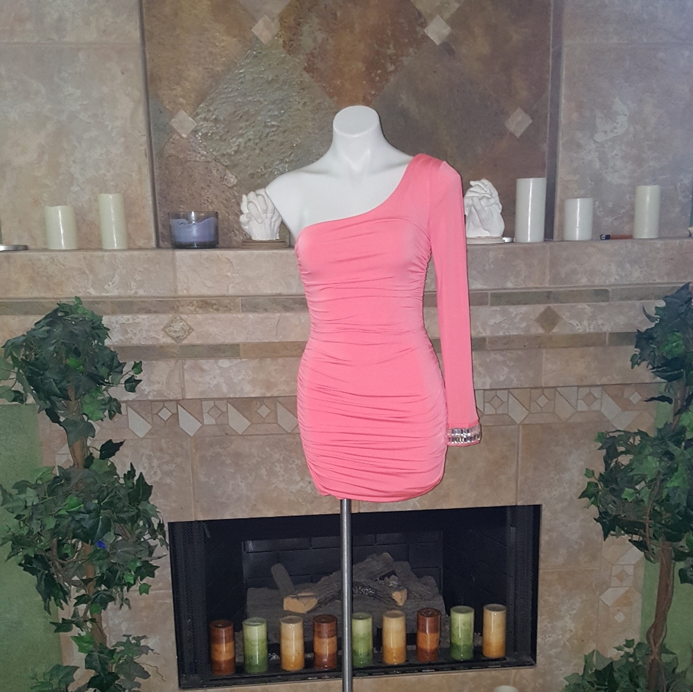 Dress - Picture 4 of 5